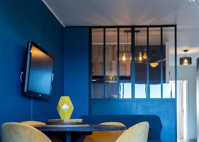 Le Diamant Bleu- & Parking Prive Six-Fours-les-Plages