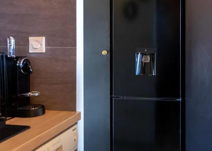 Le Diamant Bleu- & Parking Prive Six-Fours-les-Plages